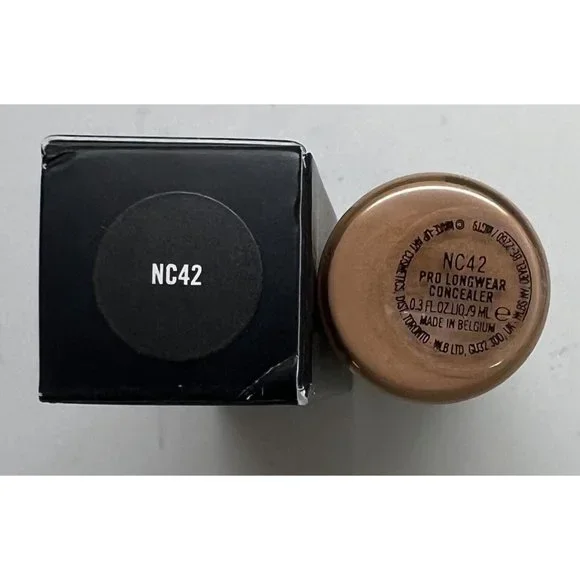 MAC Pro Longwear Concealer, NC42, 9ml / 0.30 oz - Picture 2 of 6